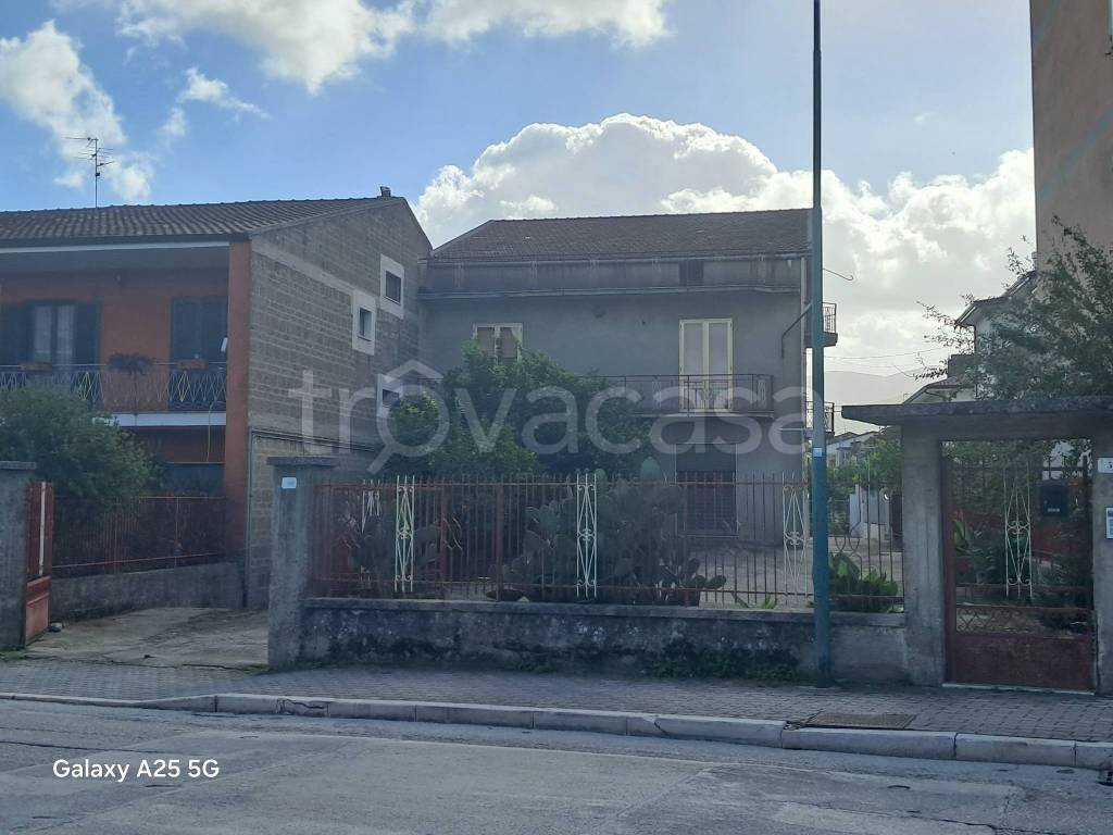 casa indipendente in vendita ad Airola