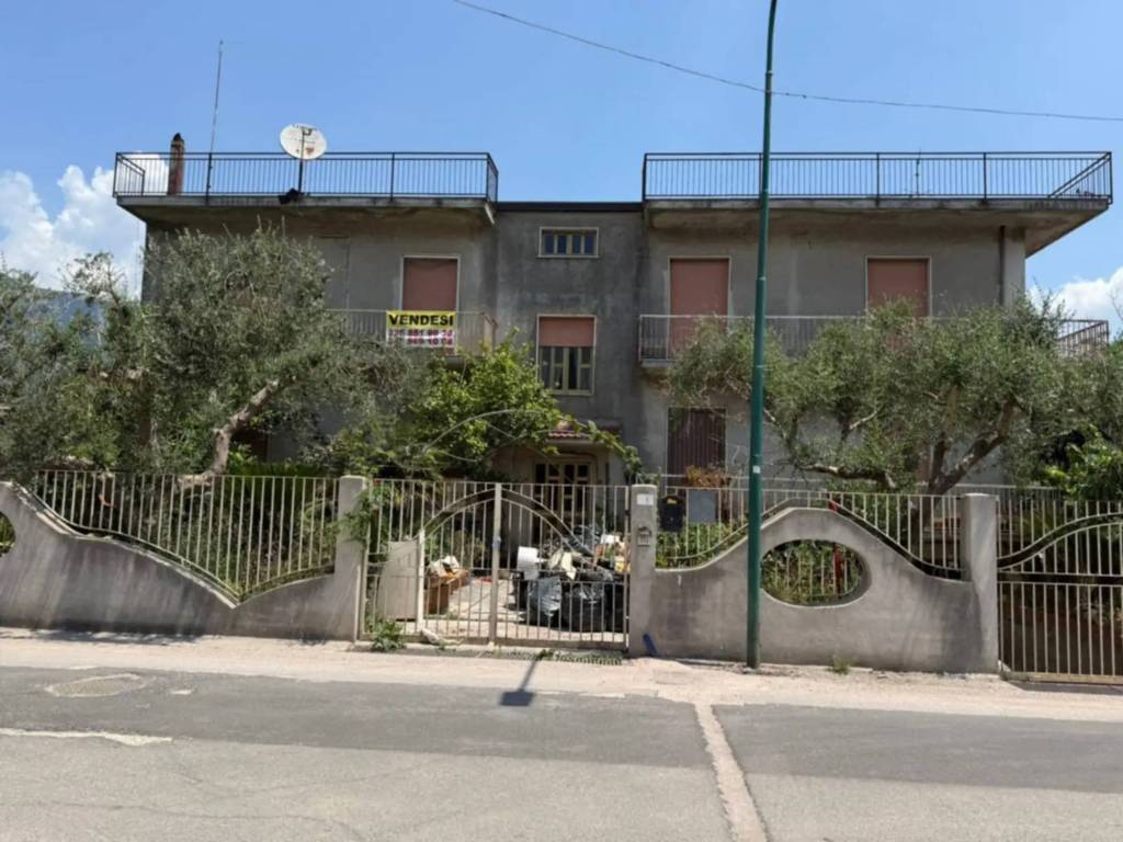 intera palazzina in vendita ad Airola
