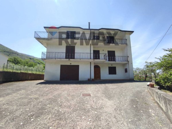casa indipendente in vendita ad Airola