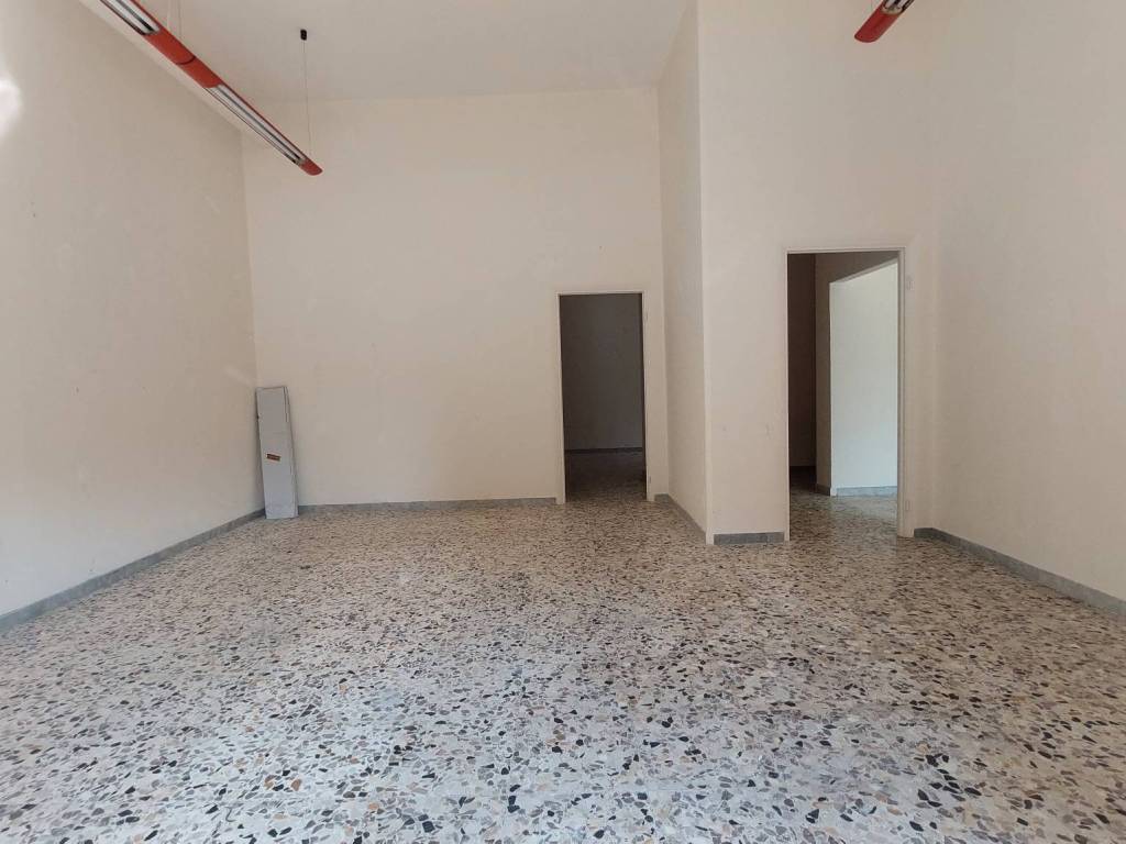 negozio in vendita ad Airola