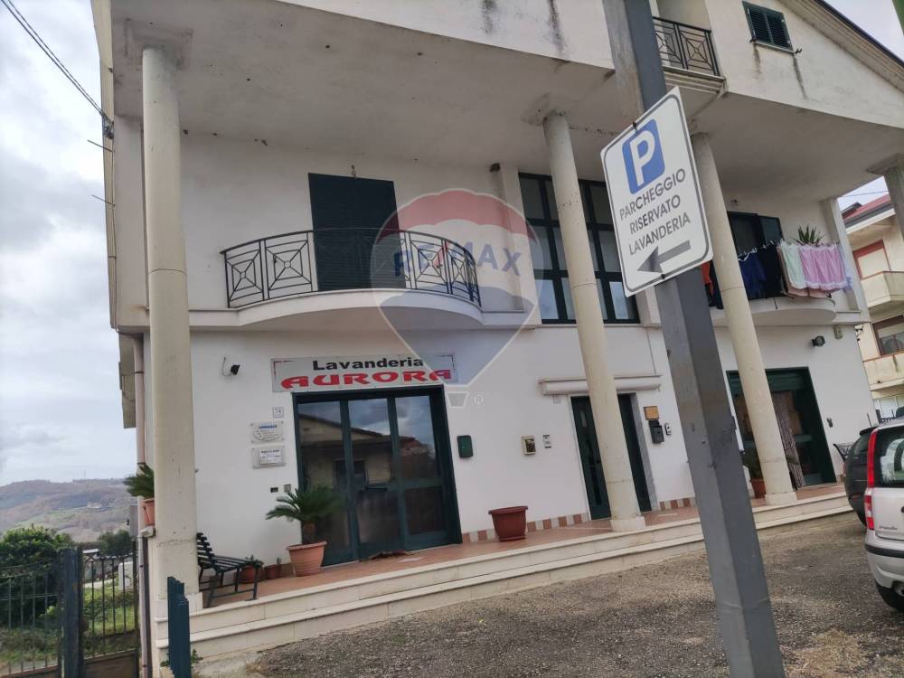 casa indipendente in vendita ad Amorosi