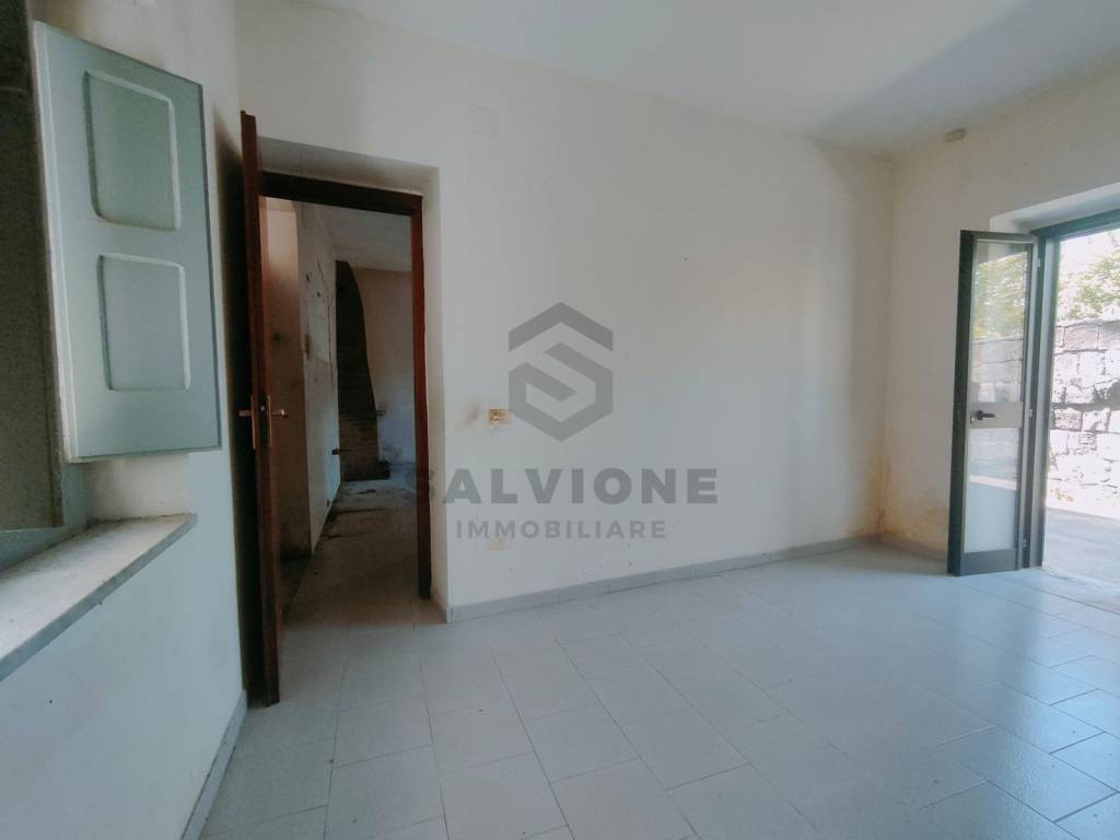 casa indipendente in vendita ad Amorosi