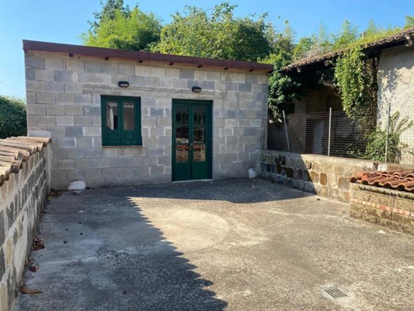 casa indipendente in vendita ad Amorosi