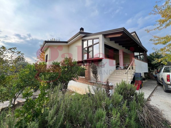 casa indipendente in vendita ad Amorosi