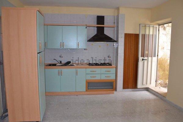 casa indipendente in vendita ad Amorosi