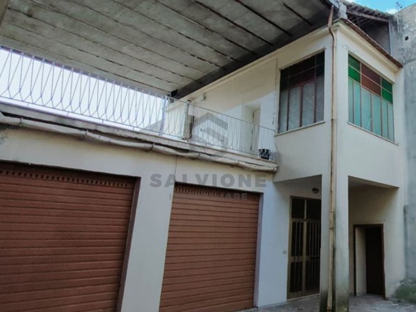 casa indipendente in vendita ad Amorosi