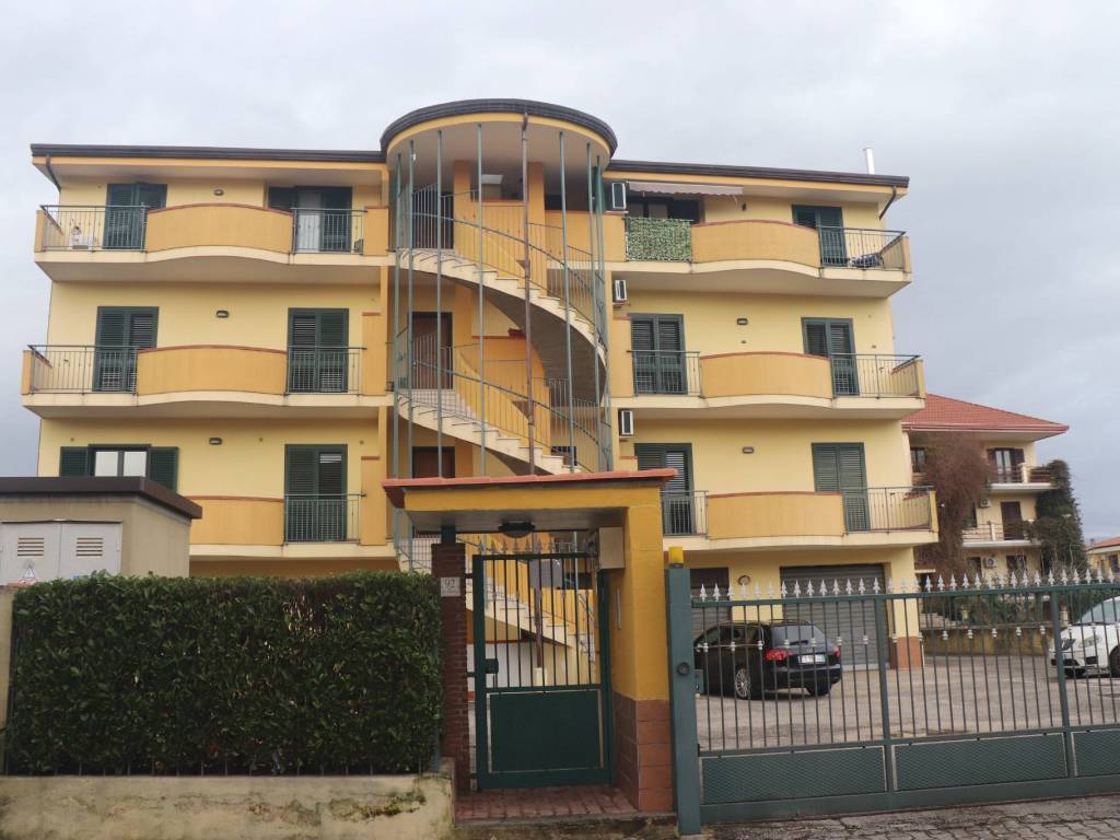 appartamento in vendita ad Amorosi