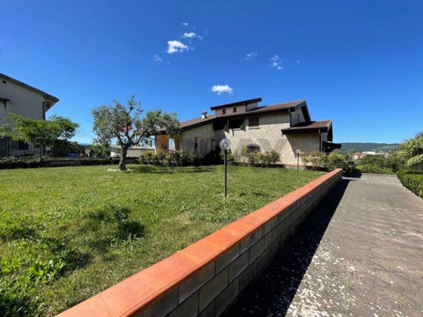 casa indipendente in vendita ad Amorosi