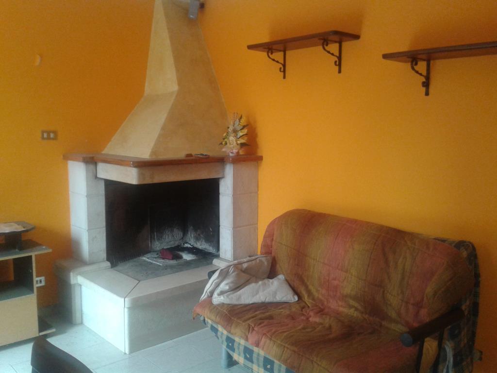 casa indipendente in vendita ad Amorosi