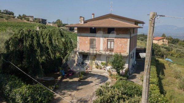casa indipendente in vendita ad Apice in zona Sant'Antonio