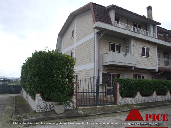 casa indipendente in vendita ad Apice