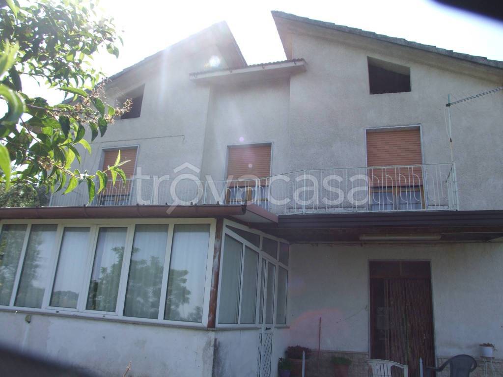 casa indipendente in vendita ad Apice
