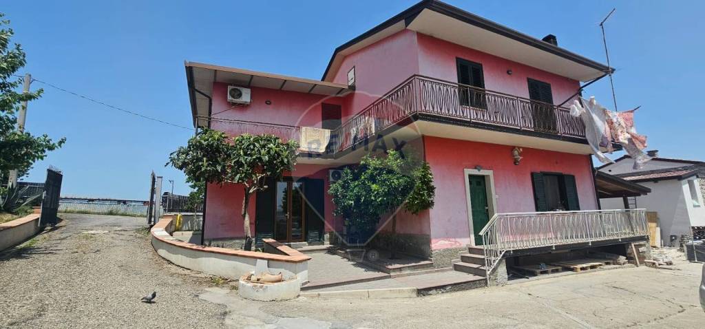 casa indipendente in vendita ad Apice
