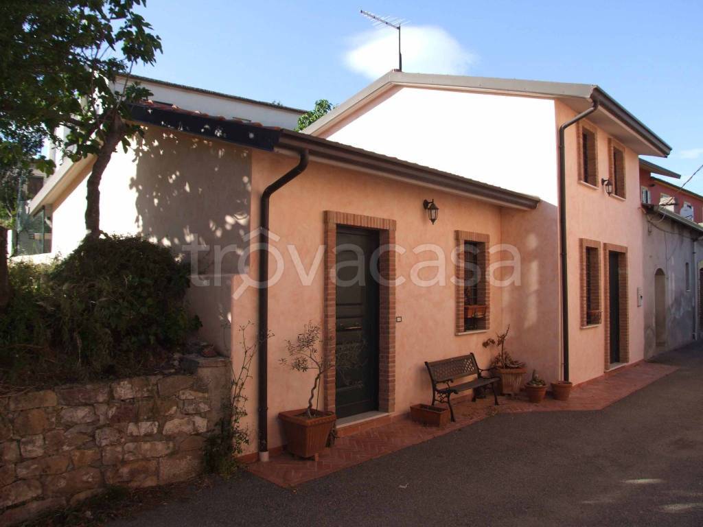 casa indipendente in vendita ad Apice