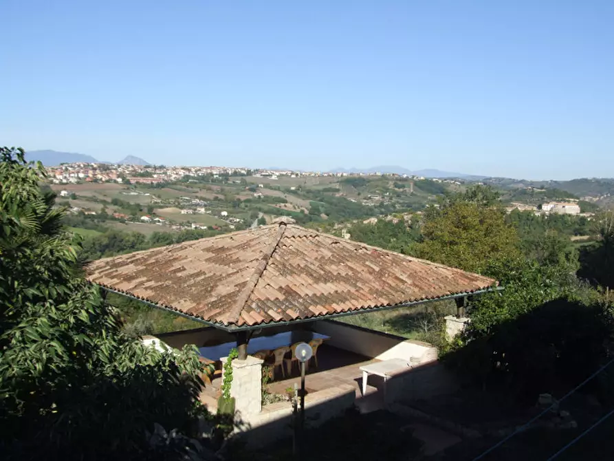 casa indipendente in vendita ad Apice in zona Sant'Antonio