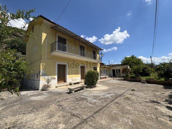 casa indipendente in vendita ad Apice