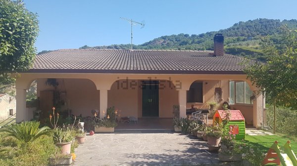 casa indipendente in vendita ad Apice