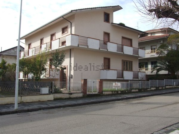 casa indipendente in vendita ad Apice