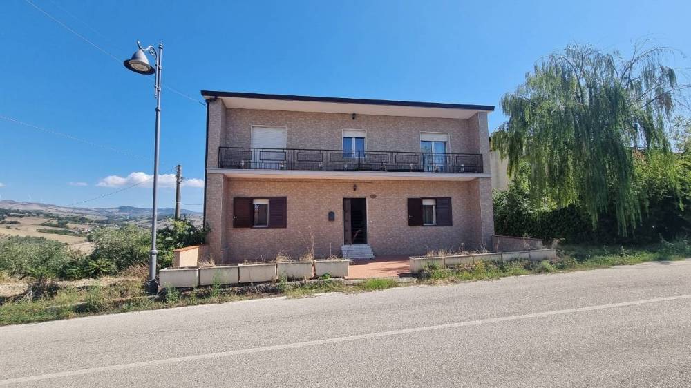 casa indipendente in vendita ad Apice