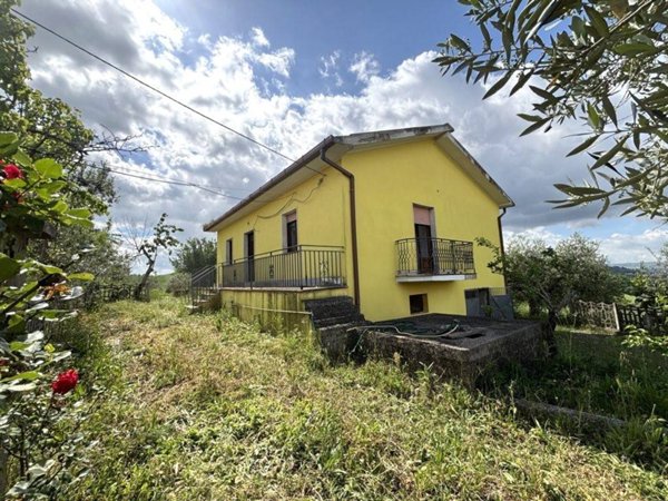 casa indipendente in vendita ad Apice