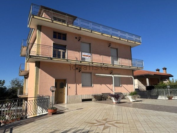 casa indipendente in vendita ad Apice