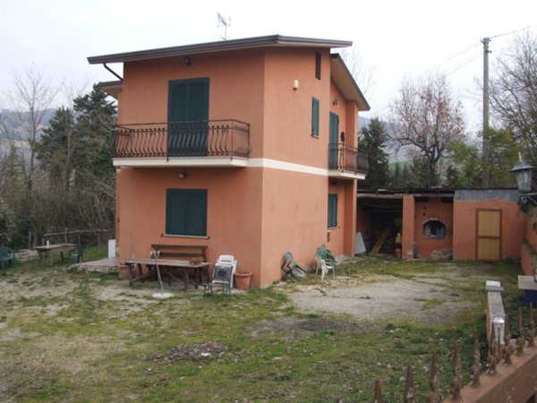 casa indipendente in vendita ad Apice