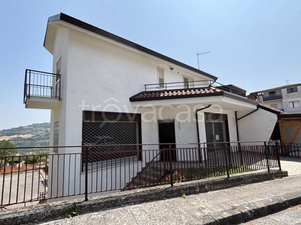casa indipendente in vendita ad Apice in zona San Donato