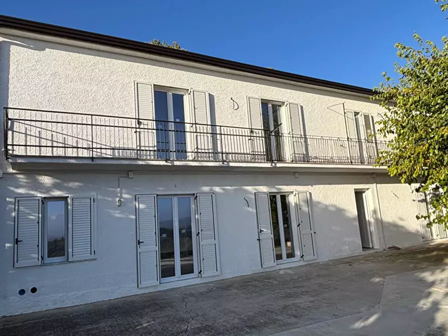 casa indipendente in vendita ad Apice in zona Piano Tignano