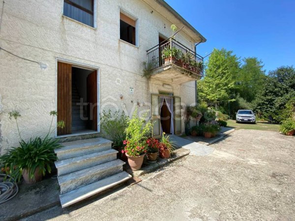 casa indipendente in vendita ad Apollosa