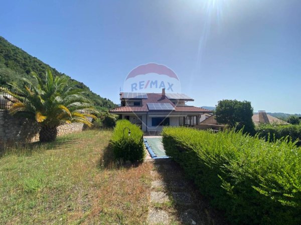 casa indipendente in vendita ad Apollosa
