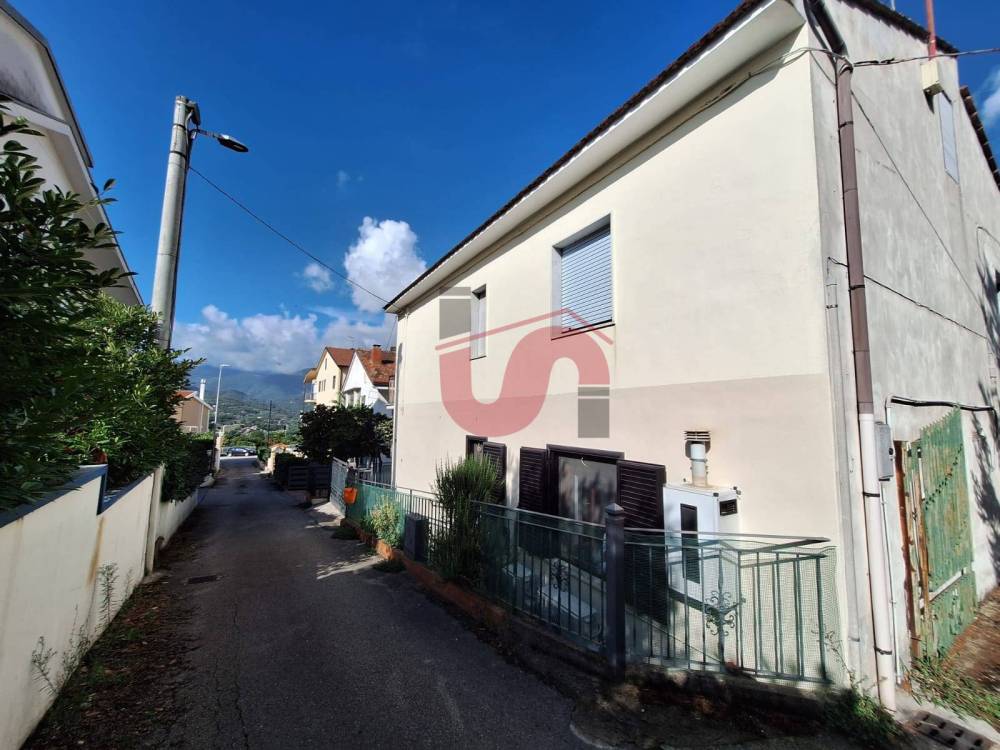 appartamento in vendita ad Apollosa