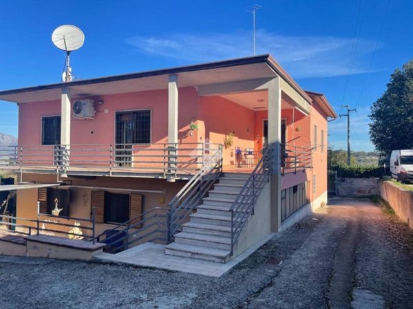 casa indipendente in vendita ad Apollosa