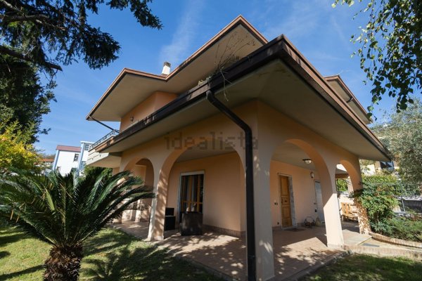 casa indipendente in vendita ad Apollosa