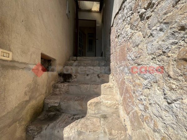 casa indipendente in vendita ad Apollosa