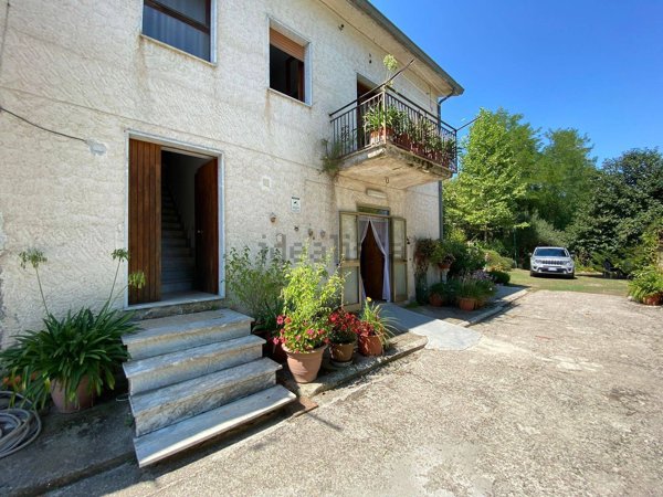 casa indipendente in vendita ad Apollosa