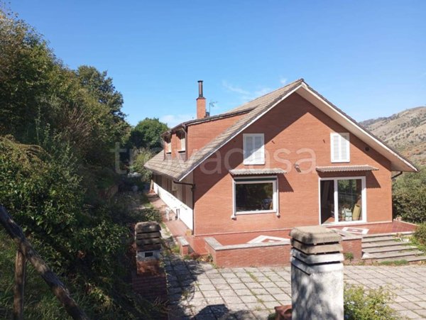 casa indipendente in vendita ad Arpaia
