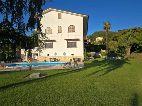 casa indipendente in vendita ad Arpaise