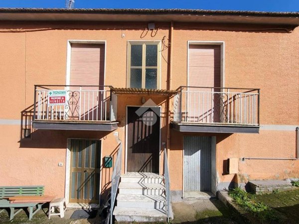 casa indipendente in vendita ad Arpaise in zona Casalprete