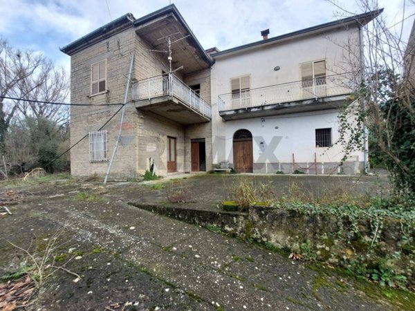 casa indipendente in vendita ad Arpaise