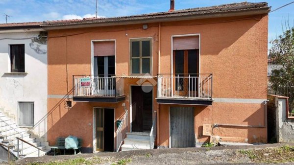 casa indipendente in vendita ad Arpaise in zona Casalprete