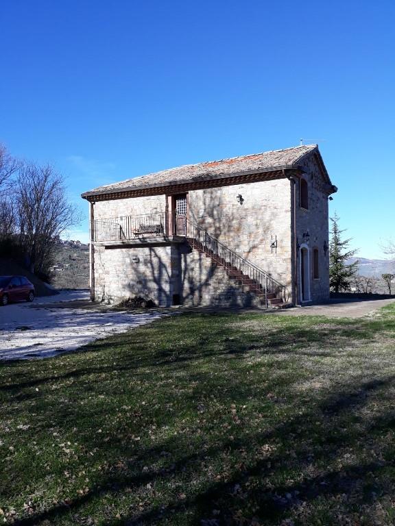 casa indipendente in vendita a Baselice in zona Bosco
