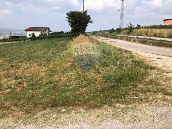 terreno edificabile in vendita a Baselice
