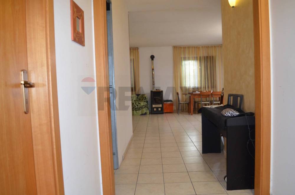 casa indipendente in vendita a Baselice