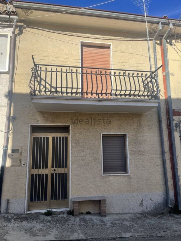 casa indipendente in vendita a Baselice