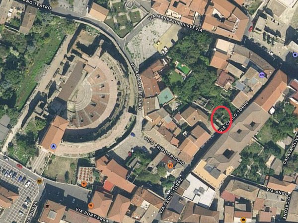 casa indipendente in vendita a Benevento in zona Centro Storico
