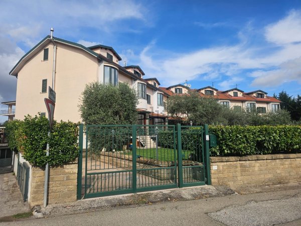 casa indipendente in vendita a Benevento