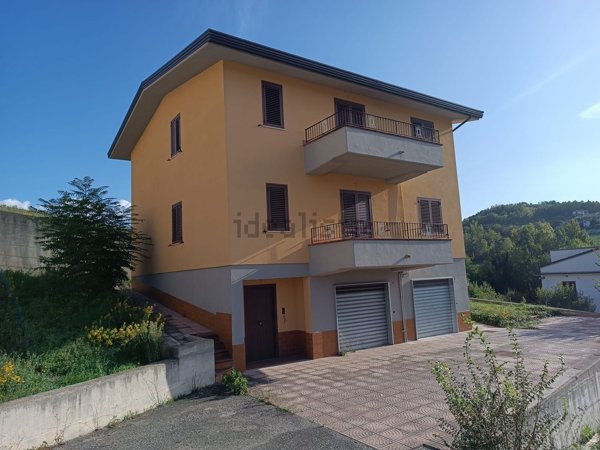 casa indipendente in vendita a Benevento