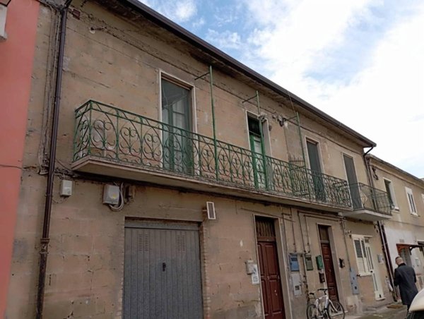 appartamento in vendita a Benevento in zona Libertà
