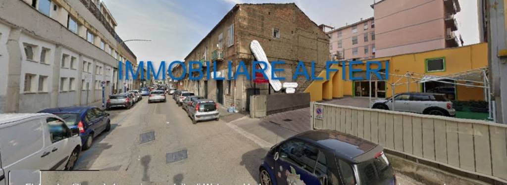 negozio in vendita a Benevento in zona Ferrovia