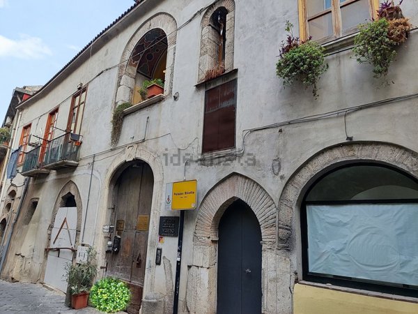 appartamento in vendita a Benevento in zona Centro Storico